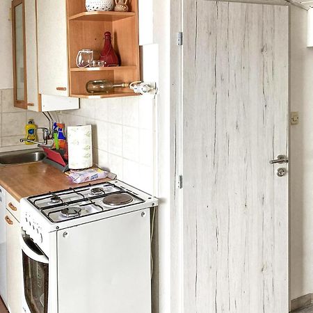 Stunning Home In Punat With Kitchen Stara Baška Εξωτερικό φωτογραφία