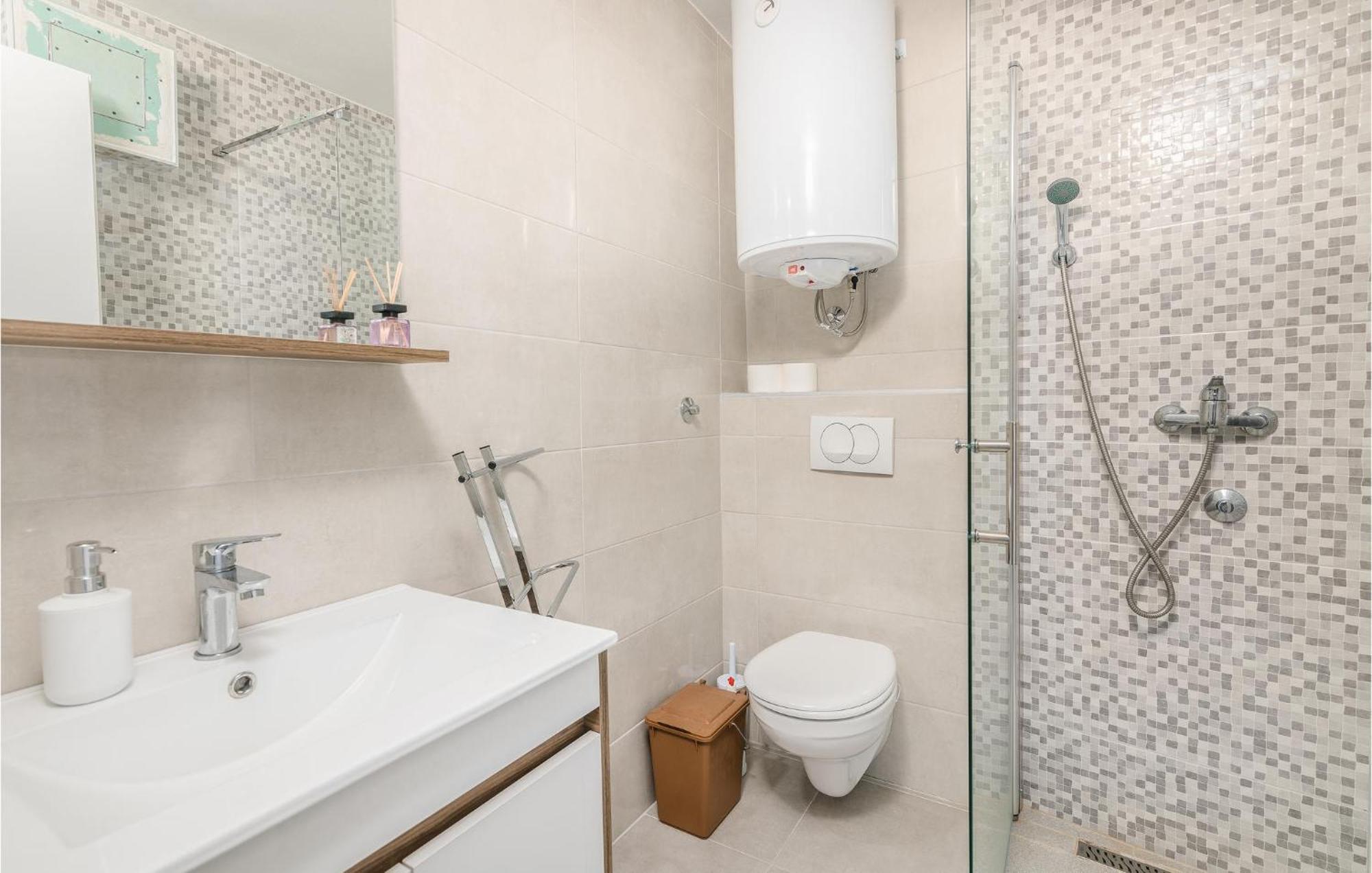 Stunning Home In Punat With Kitchen Stara Baška Εξωτερικό φωτογραφία